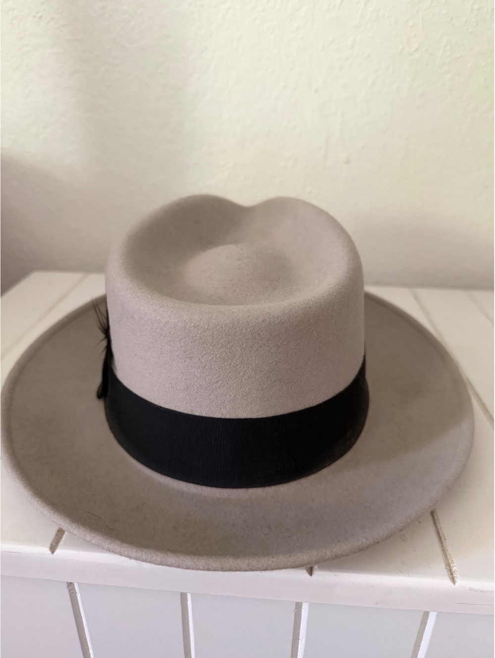 Dobbs Fifth Avenue Fedora Hat - Picture 4 of 7